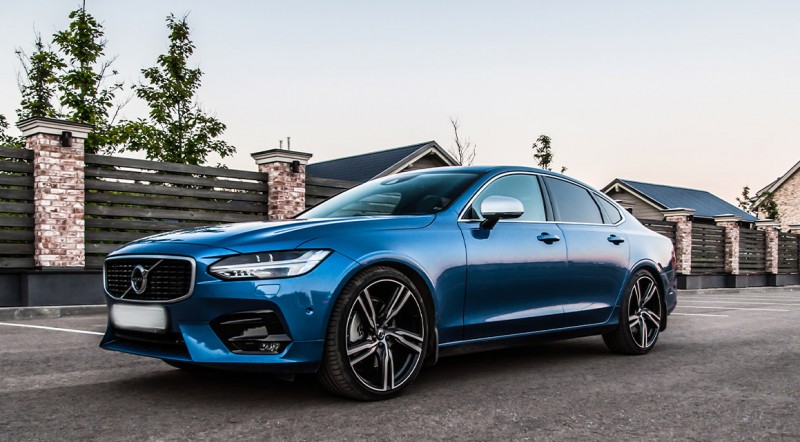 Volvo S90